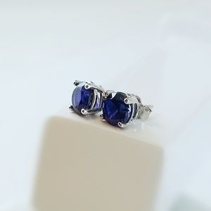 14kt White Gold Sapphire Stud Earrings Round Cut